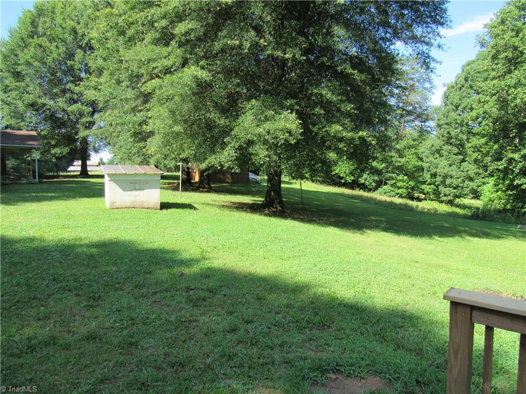 1770 Robertson Ridge Road King, NC 27021 - Photo 10 of 30