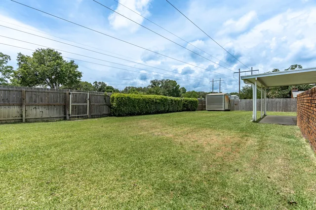 $389,000 | 310 Jonquil Avenue Northwest, Fort Walton Beach, FL 32548