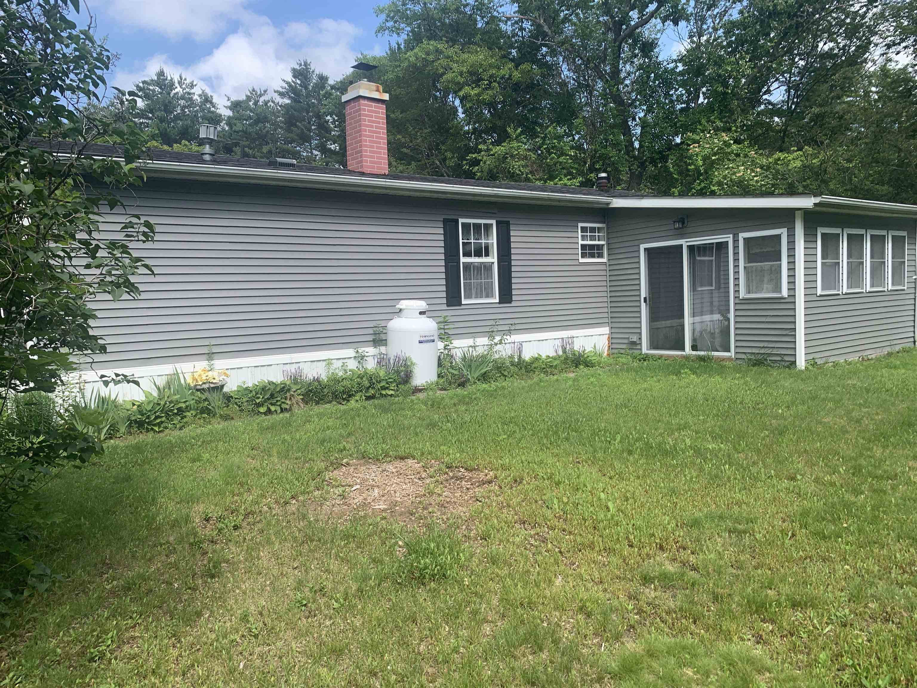 148 Daffodil Hill Lane Rochester, NH 03868 - Photo 6 of 32