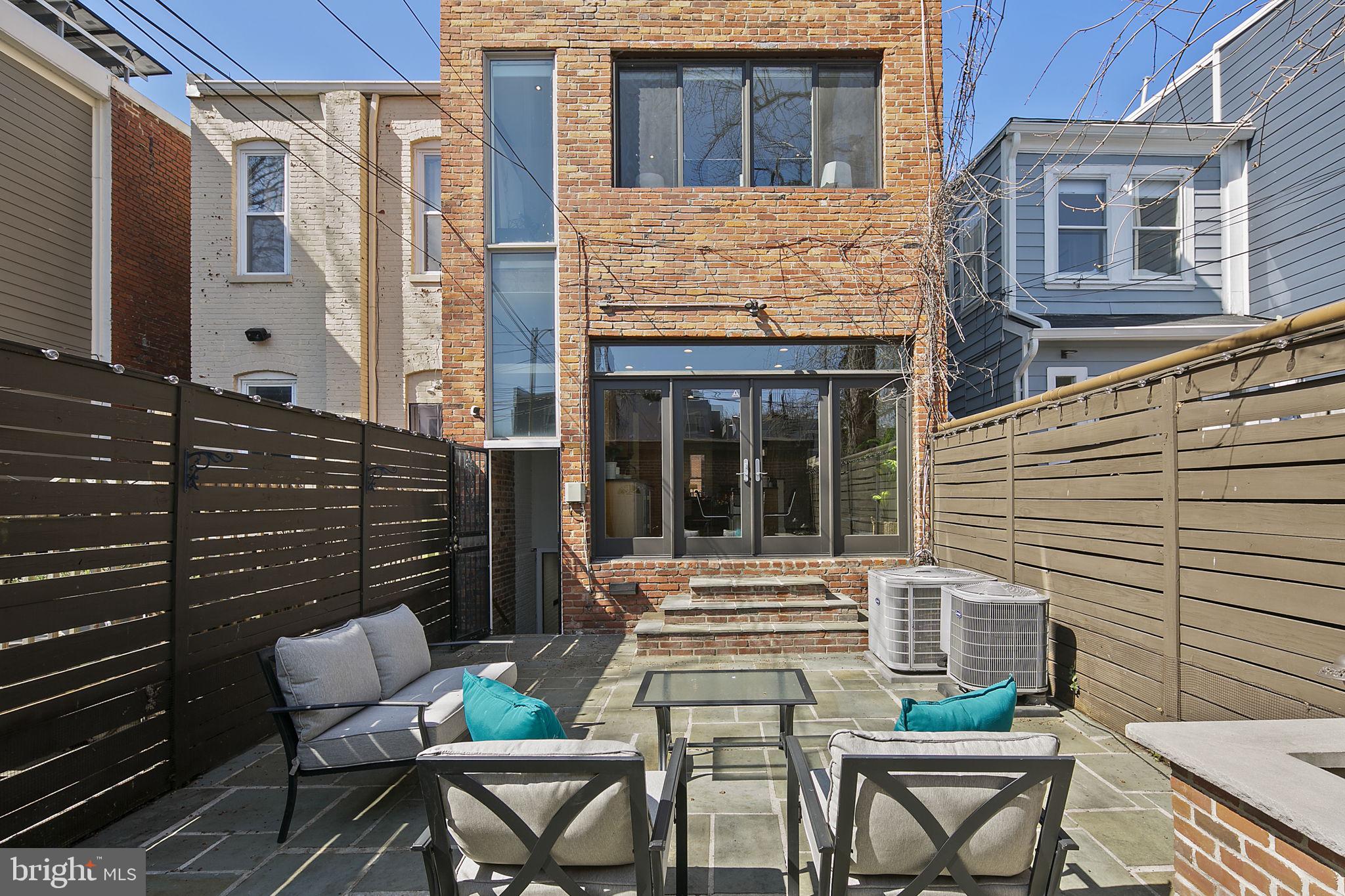 715 10th Street Northeast Washington, DC 20002 - Photo 42 of 49 Perfect for entertaining