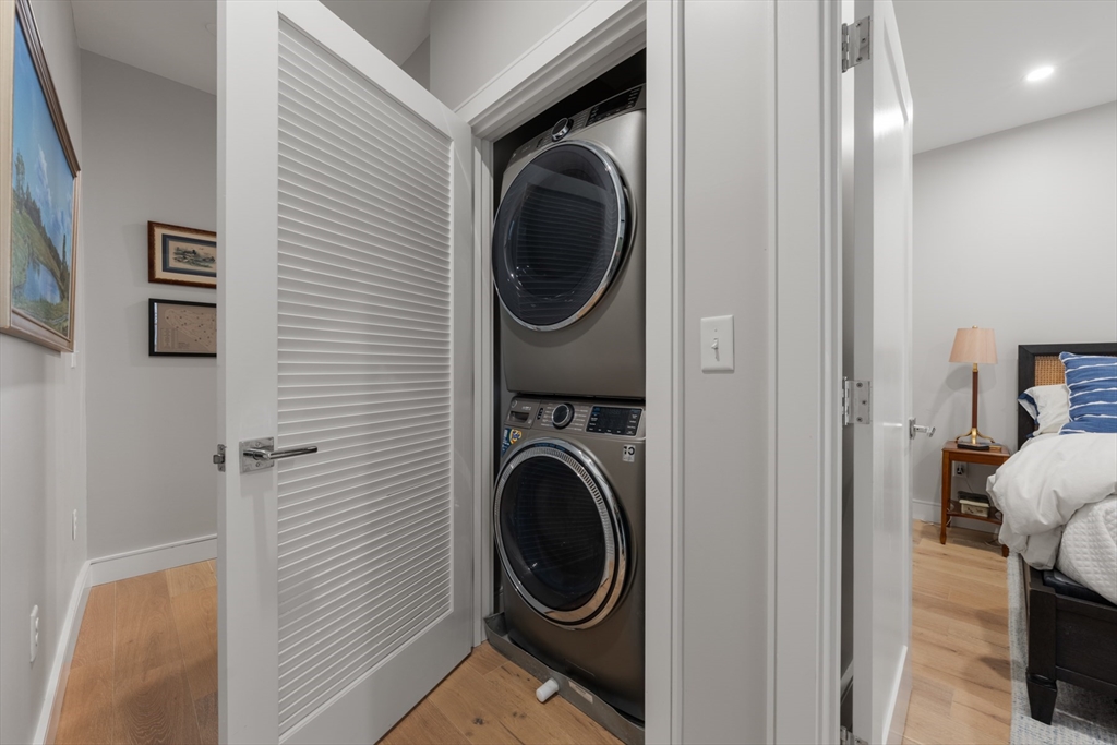 471 Hanover Street, Unit 2 Boston, MA 02109 - Photo 12 of 15