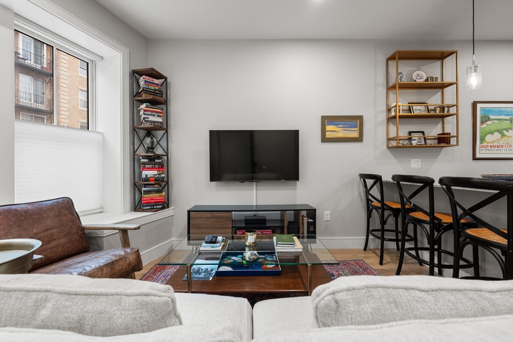 471 Hanover Street, Unit 2 Boston, MA 02109 - Photo 2 of 15