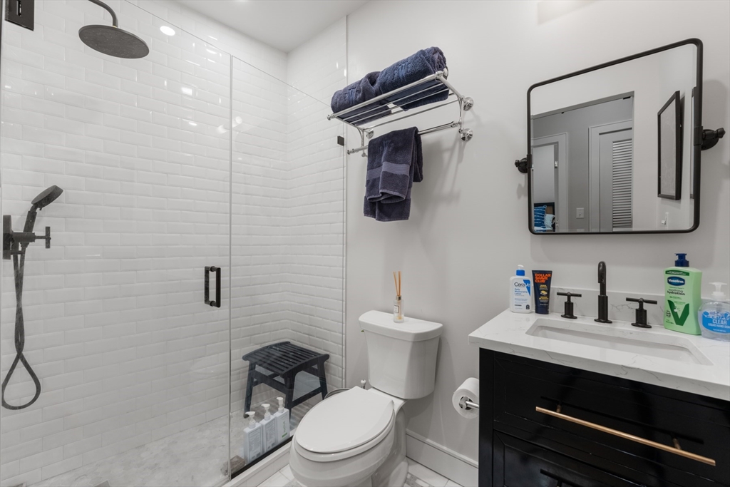 471 Hanover Street, Unit 2 Boston, MA 02109 - Photo 10 of 15