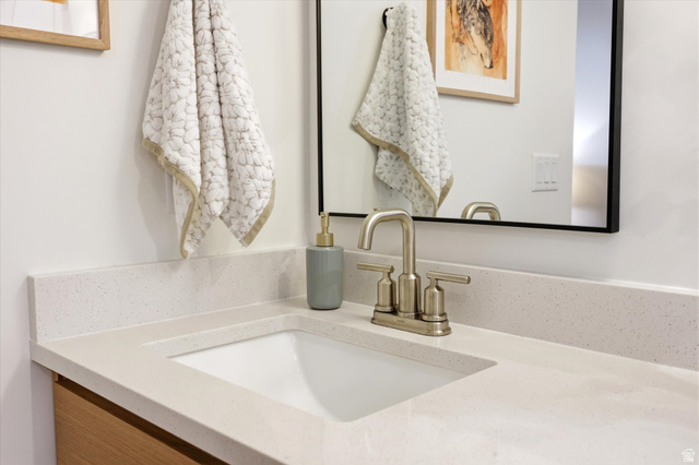 283 North 500 West Mapleton, UT 84664 - Photo 38 of 102 Bathroom view of vanity.