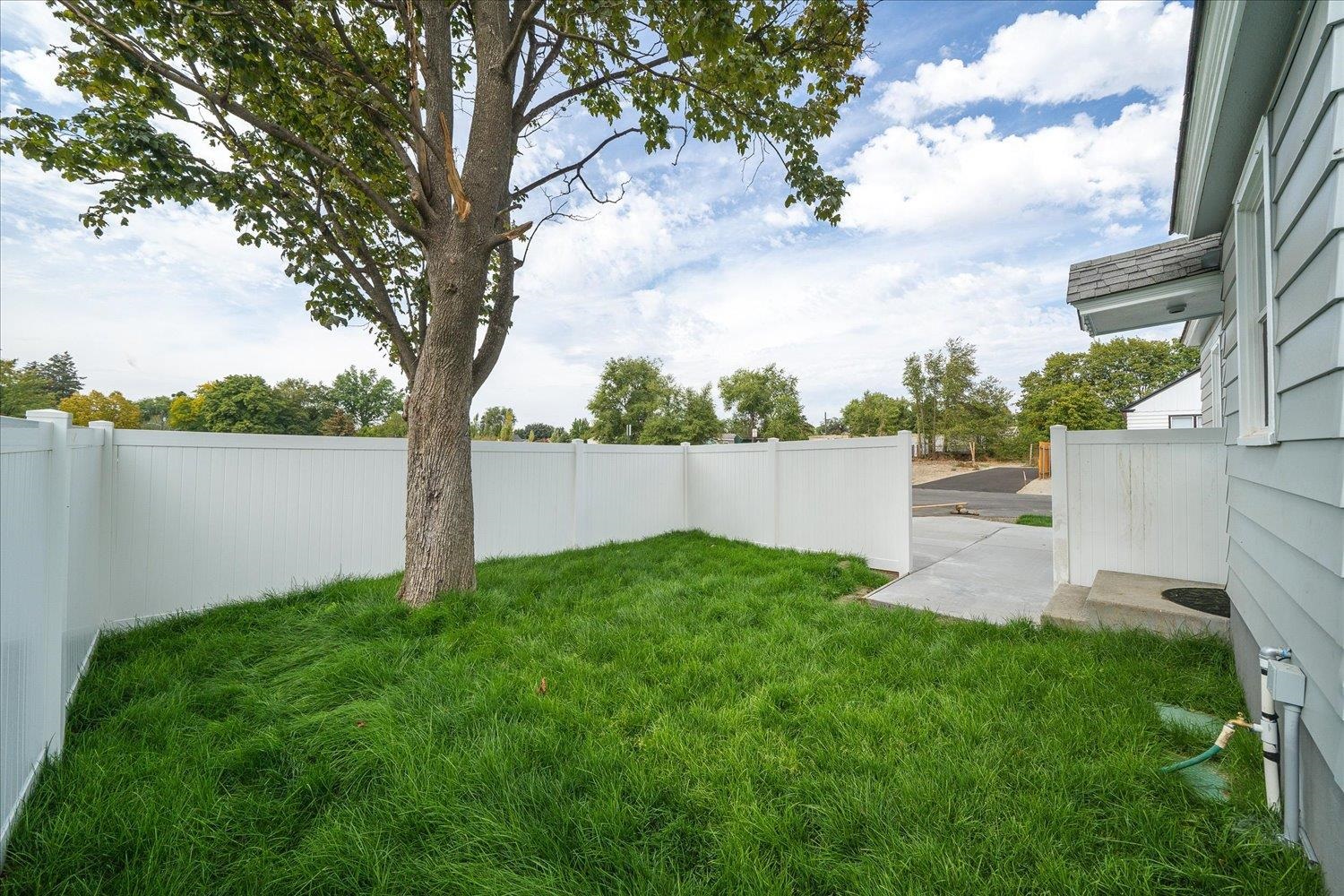 213 North Farr Road Spokane Valley, WA 99206 - Photo 32 of 34