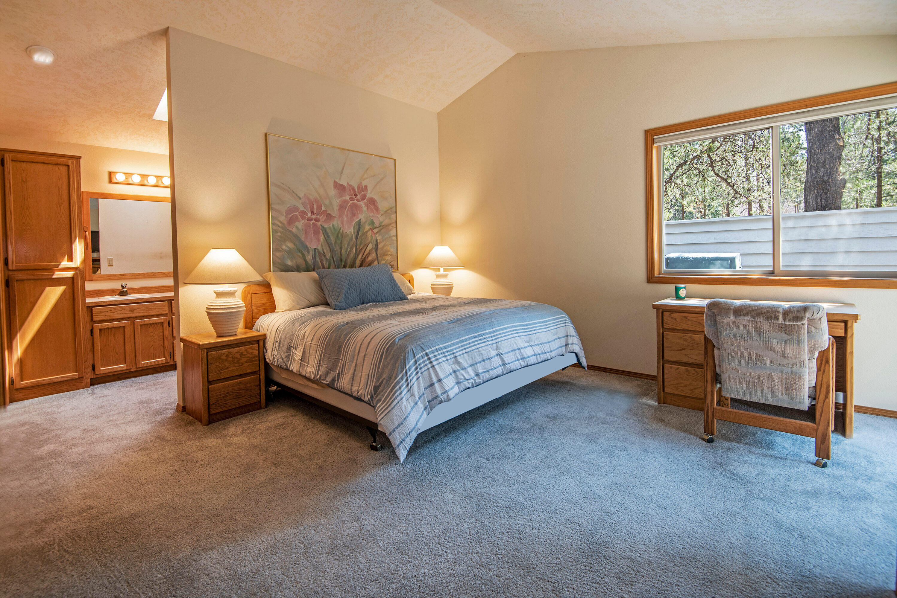 57700 Filbert Lane, Unit 5 Sunriver, OR 97707 - Photo 8 of 18 08