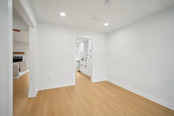 $3,750 | 10219 Rutland Village West, Austin, TX 78758