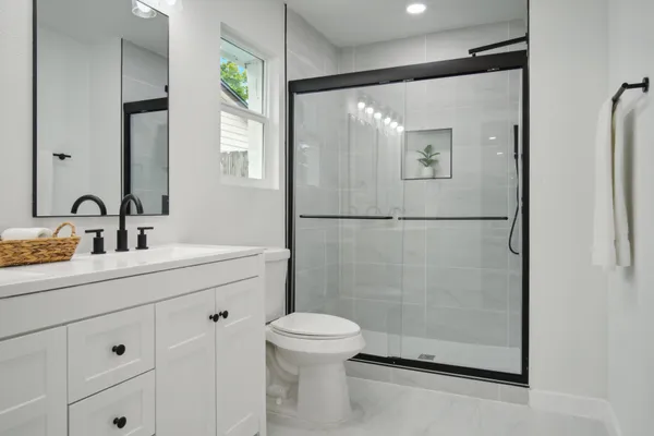 $3,750 | 10219 Rutland Village West, Austin, TX 78758