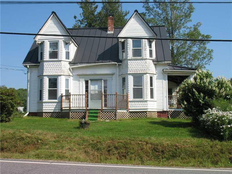 18 Middle Road Dresden, ME 04342 - Photo 21 of 26 Exterior Front. Unique period details.