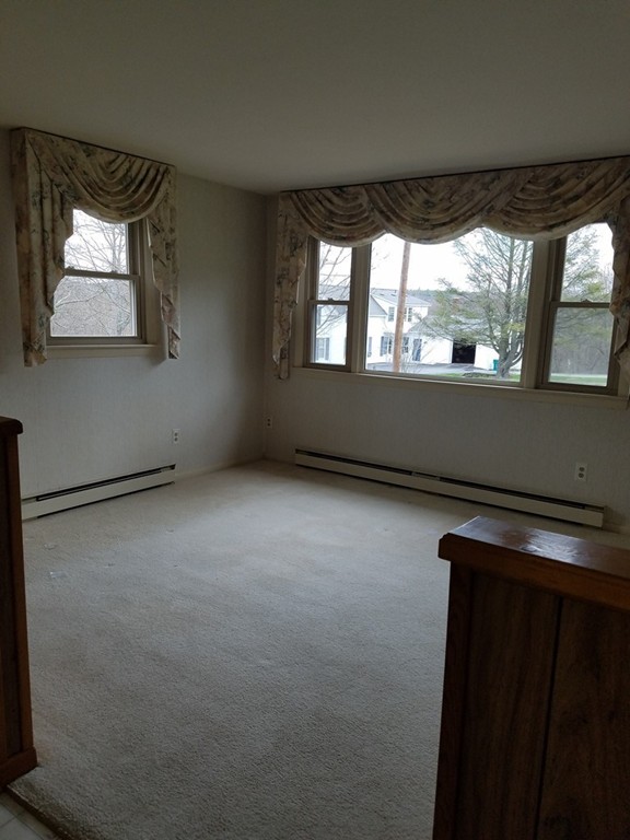 529 Cooper Road Northbridge, MA 01534 - Photo 6 of 14