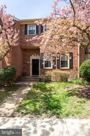 $649,000 | 8230 La Faye Court, Alexandria, VA 22306