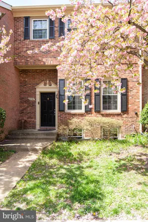 $649,000 | 8230 La Faye Court, Alexandria, VA 22306