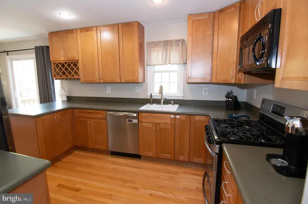 $649,000 | 8230 La Faye Court, Alexandria, VA 22306