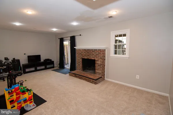 $649,000 | 8230 La Faye Court, Alexandria, VA 22306