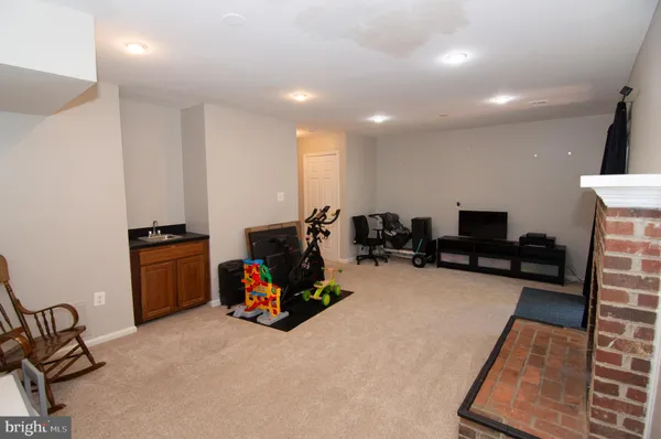 $649,000 | 8230 La Faye Court, Alexandria, VA 22306