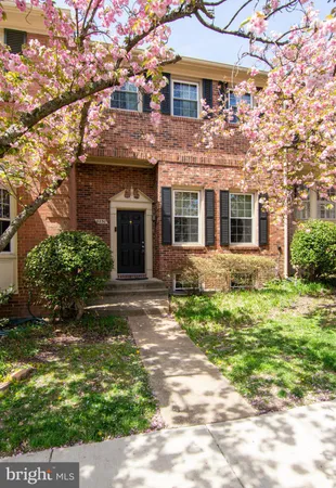 $649,000 | 8230 La Faye Court, Alexandria, VA 22306