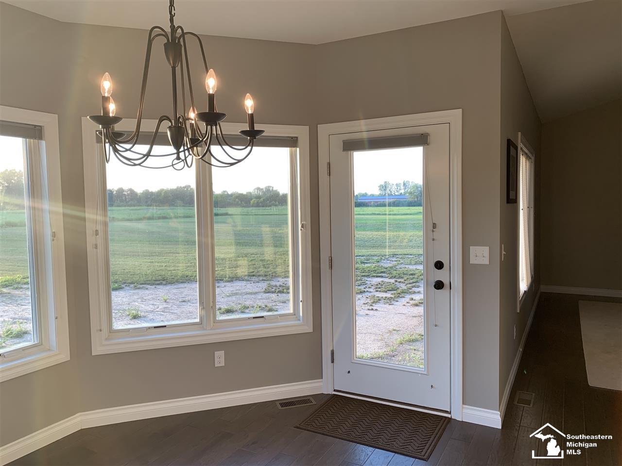 8565 Grafton Road Newport, MI 48166 - Photo 9 of 33 31391603-8.JPG