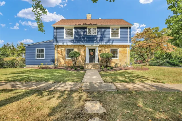 $3,050 | 1212 West Healey Street, Champaign, IL 61821