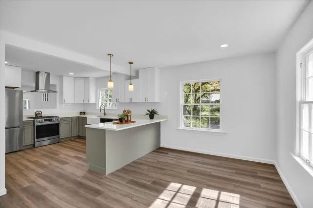 $3,050 | 1212 West Healey Street, Champaign, IL 61821