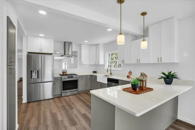 $3,050 | 1212 West Healey Street, Champaign, IL 61821