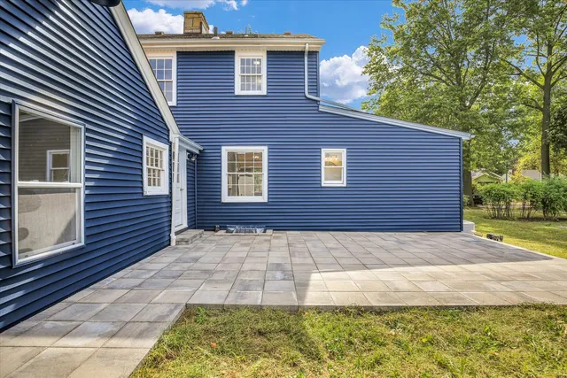 $3,050 | 1212 West Healey Street, Champaign, IL 61821