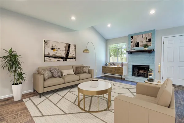 $1,400 | 408 Vista W Court, Unit A, Bastrop, TX 78602