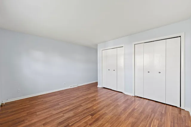 $2,950 | 1000 East Callero Circle, Unit 1, Mount Prospect, IL 60056