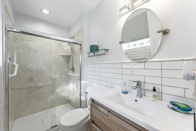 $2,950 | 1000 East Callero Circle, Unit 1, Mount Prospect, IL 60056