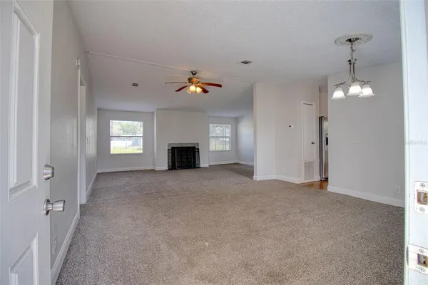 $2,500 | 6804 Stafford Road, Plant City, FL 33565