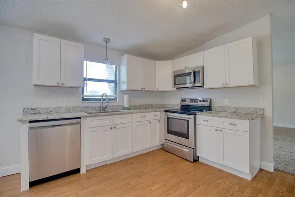 $2,500 | 6804 Stafford Road, Plant City, FL 33565
