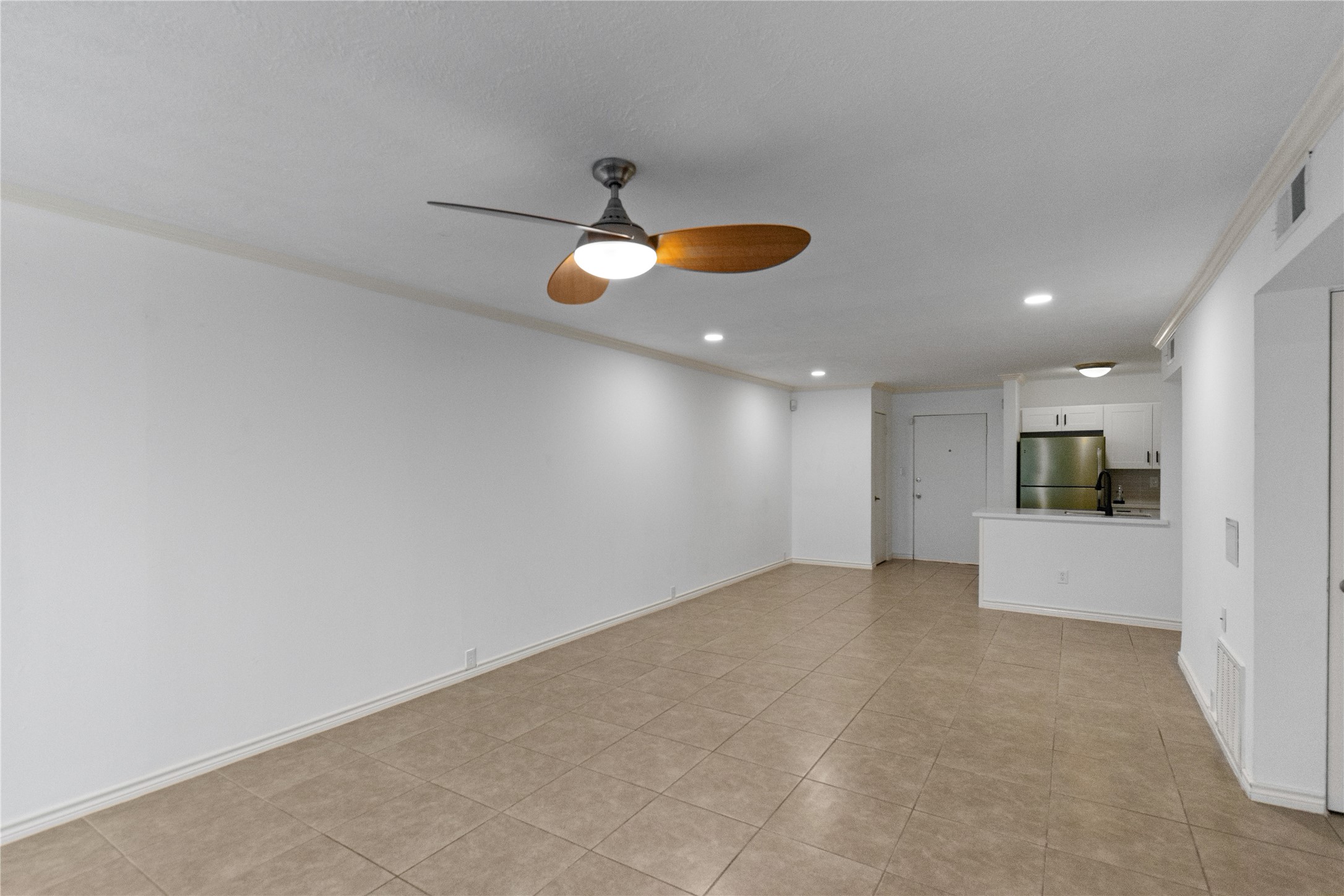 5353 Institute Lane, Unit 12 Houston, TX 77005 - Photo 5 of 15