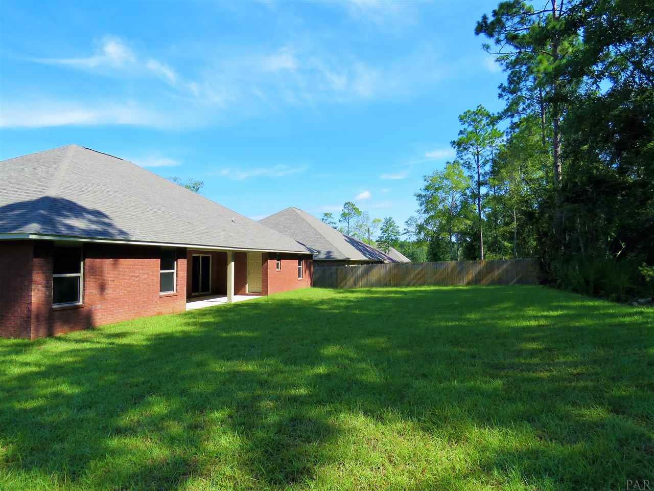 512 Upland Road Cantonment, FL 32533 - Photo 5 of 23 Gallery Image 5