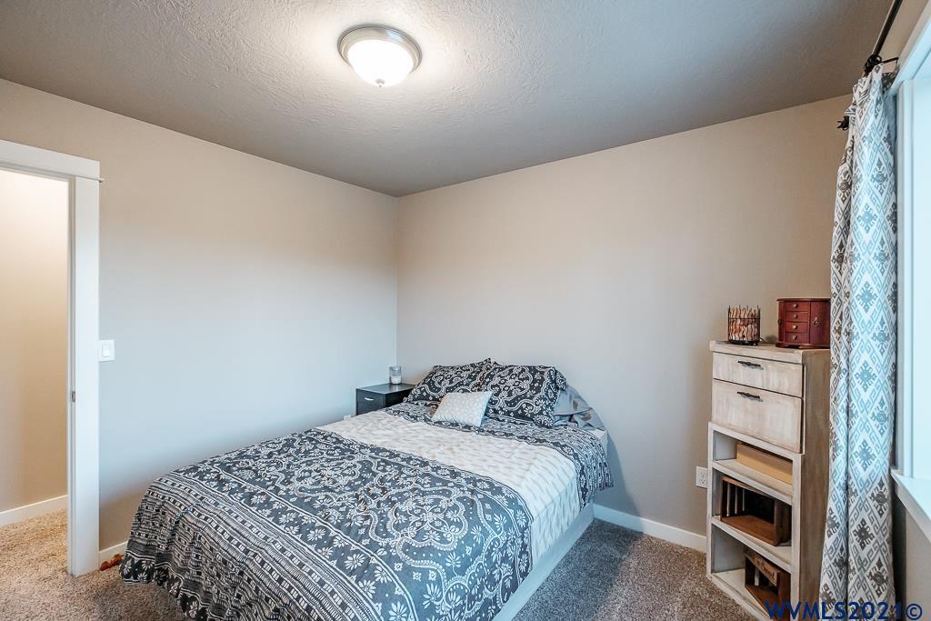 1145 South 9th Street Lebanon, OR 97355 - Photo 29 of 42