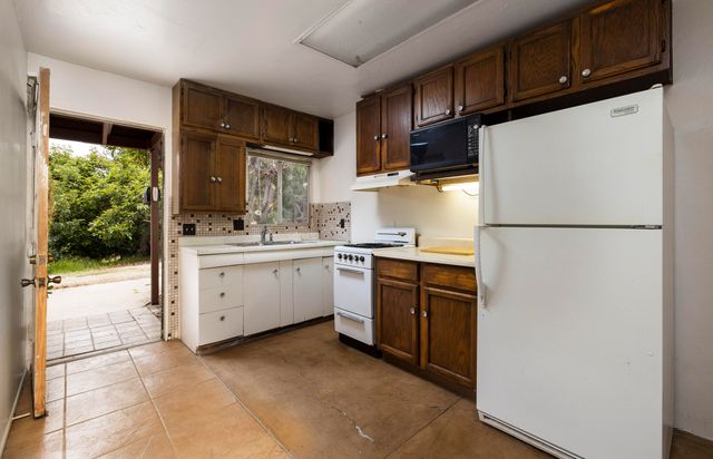 $2,200,000 | 1705 Sycamore Canyon Road, Santa Barbara, CA 93103