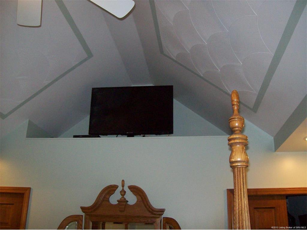 7562 Banet Road Floyds Knobs, IN 47119 - Photo 32 of 61 Gallery Image 32