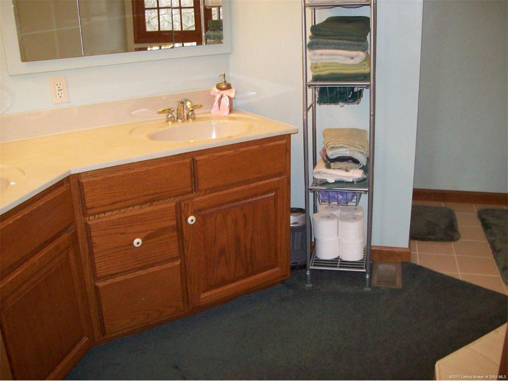 7562 Banet Road Floyds Knobs, IN 47119 - Photo 36 of 61 Gallery Image 36