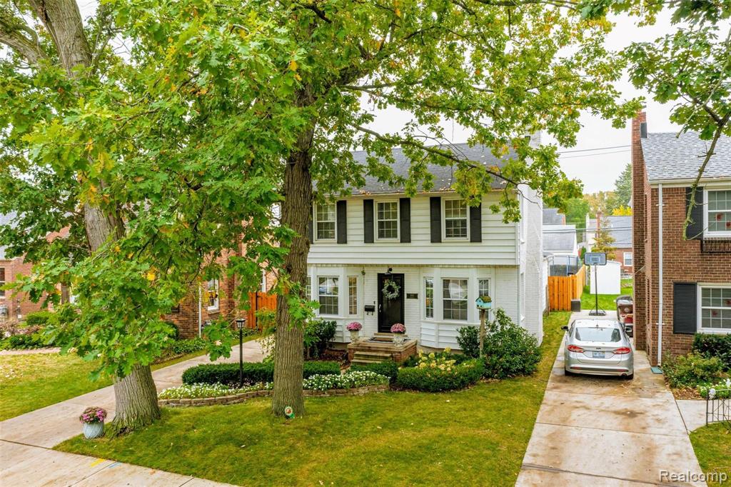 1315 Hampton Road Grosse Pointe, MI 48236 - Photo 47 of 60
