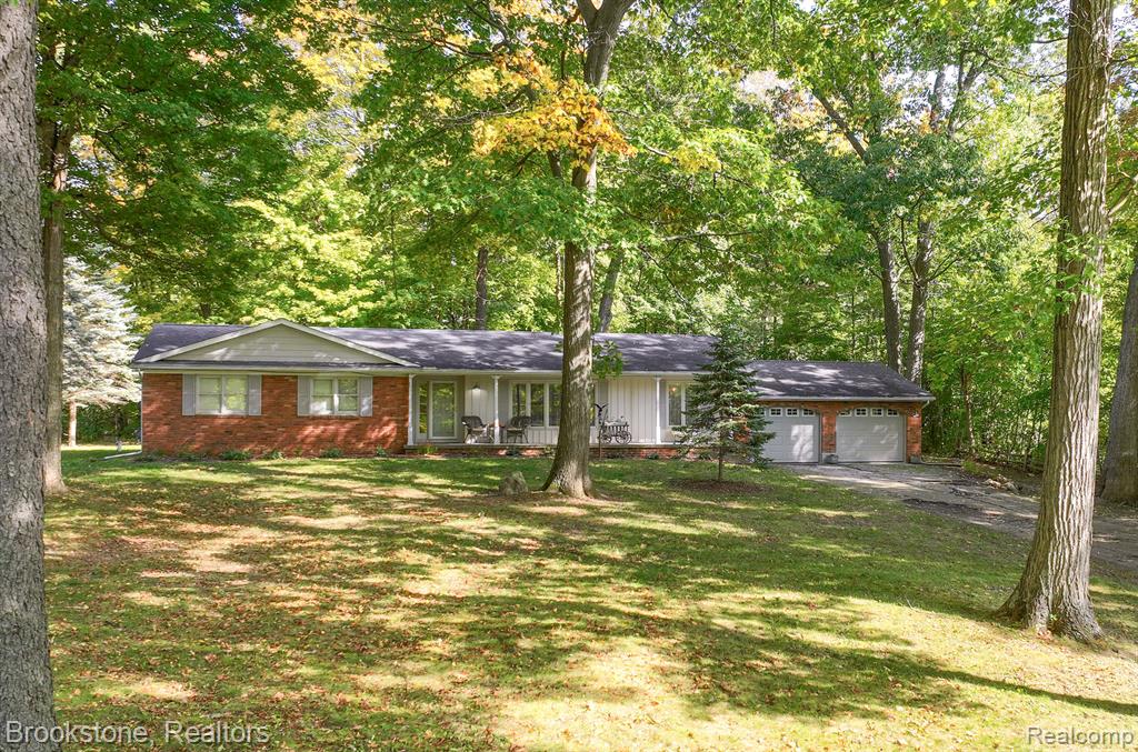 1339 Maple Grove Road Lapeer, MI 48446 - Photo 3 of 42