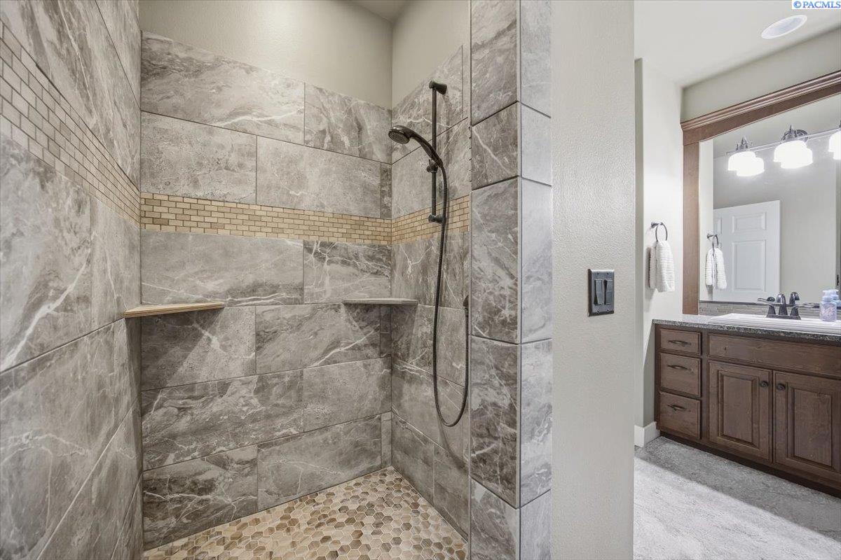 74203 East Reata Road Kennewick, WA 99338 - Photo 19 of 50 Gallery Image 19