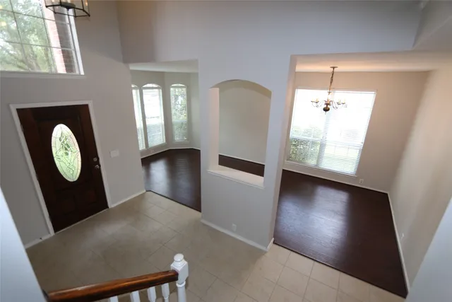 $2,095 | 19618 Twilight Falls Lane, Houston, TX 77084