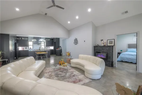 $484,900 | 105 Hebar Street, East Lynne, MO 64743