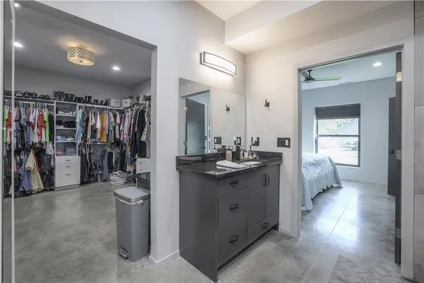 $484,900 | 105 Hebar Street, East Lynne, MO 64743