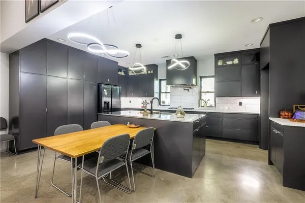 $484,900 | 105 Hebar Street, East Lynne, MO 64743