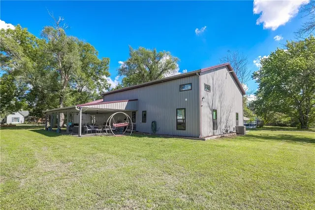 $520,000 | 105 Hebar Street, East Lynne, MO 64743