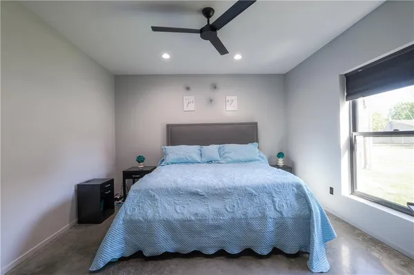 $484,900 | 105 Hebar Street, East Lynne, MO 64743