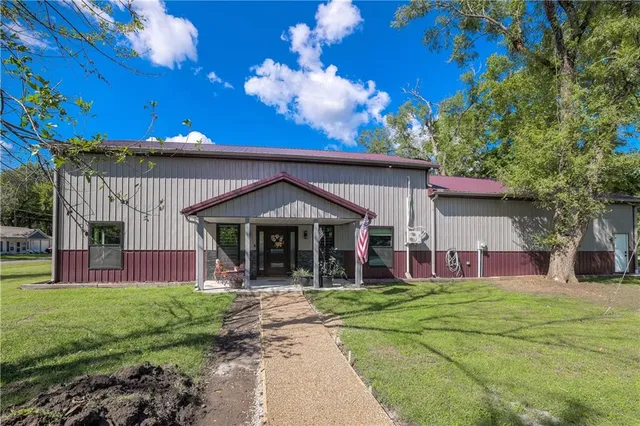 $520,000 | 105 Hebar Street, East Lynne, MO 64743
