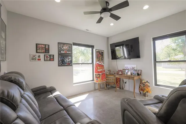 $520,000 | 105 Hebar Street, East Lynne, MO 64743