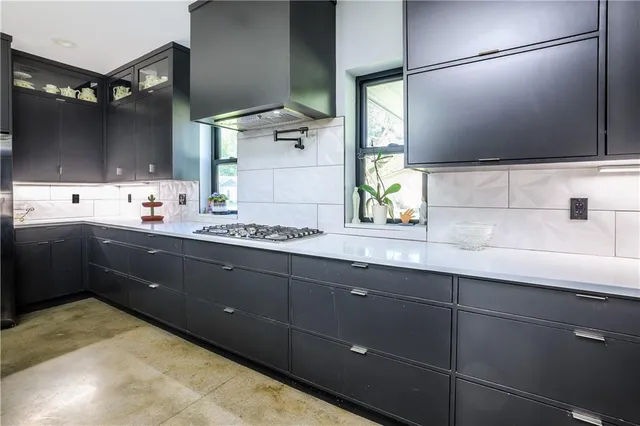 $520,000 | 105 Hebar Street, East Lynne, MO 64743