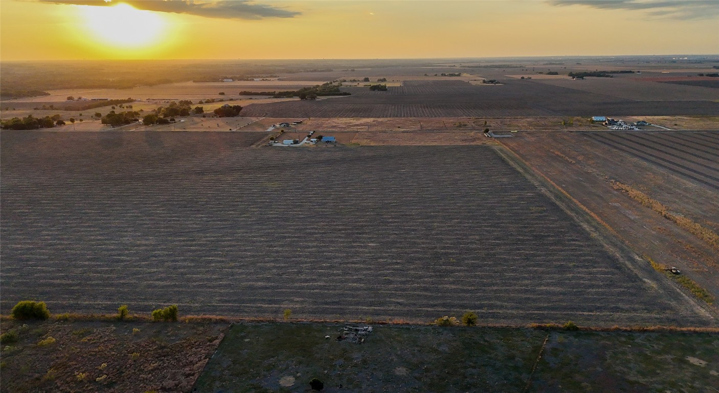 3565 County Road 405 Taylor, TX 76574 - Photo 2 of 4 a view of city and ocean