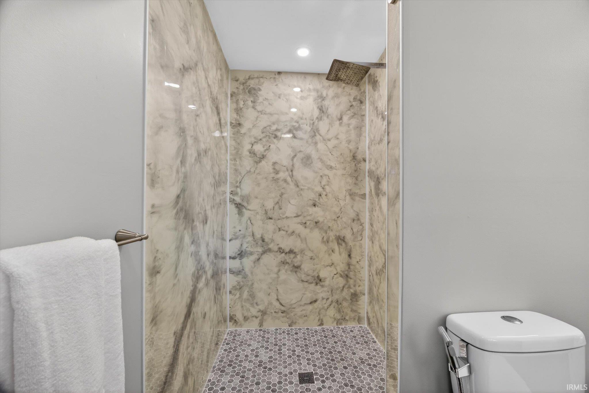7229 Zikes Road South Bloomington, IN 47401 - Photo 19 of 33 Gallery Image 19